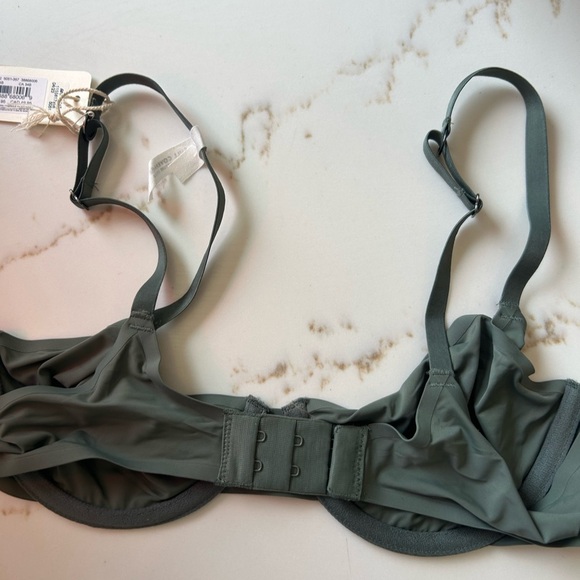 SMOOTHEZ Aerie bra size 34B - Picture 2 of 2